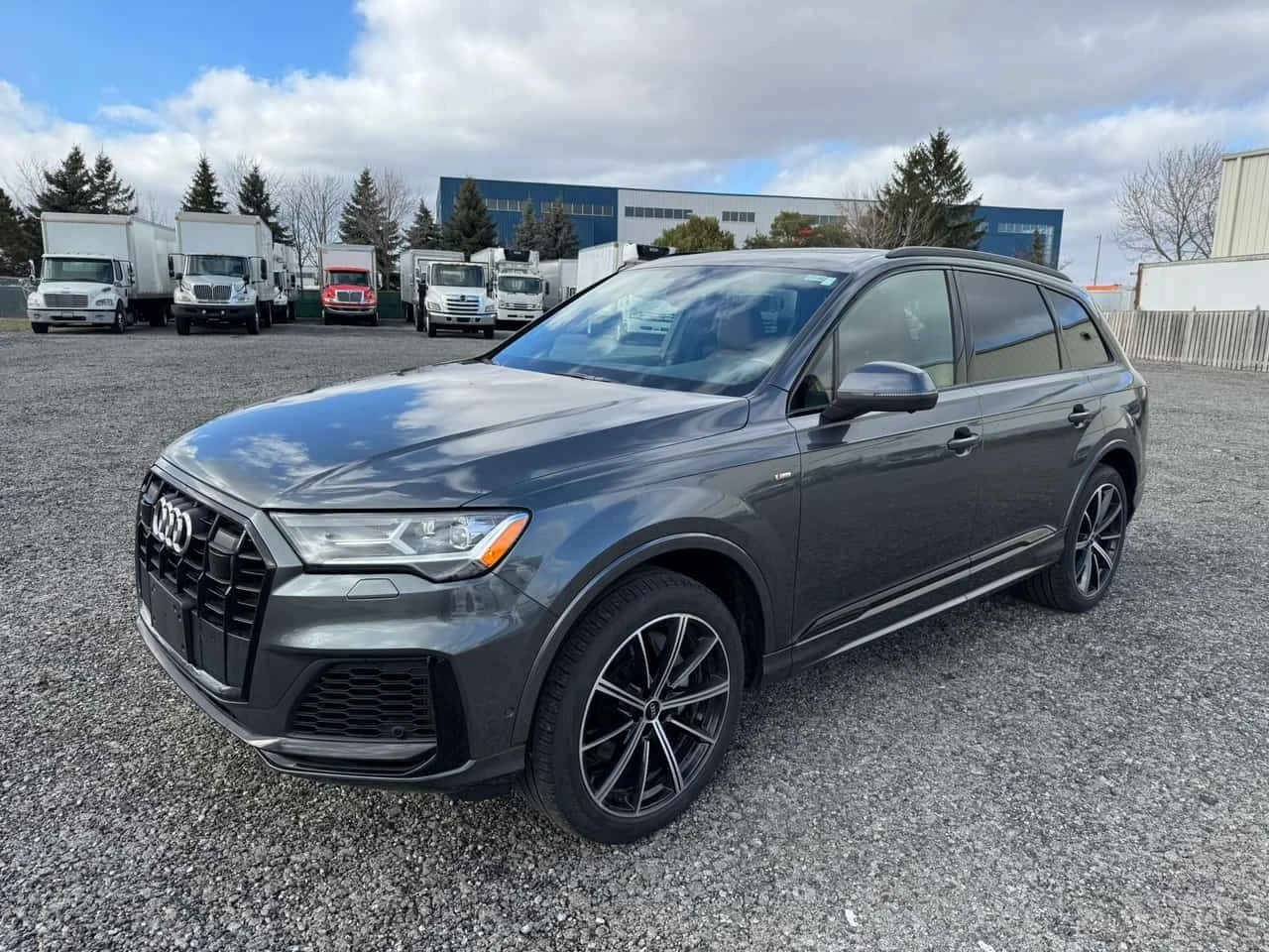 Audi Q7 Progressiv 55 TFSI quattro  CARFAX