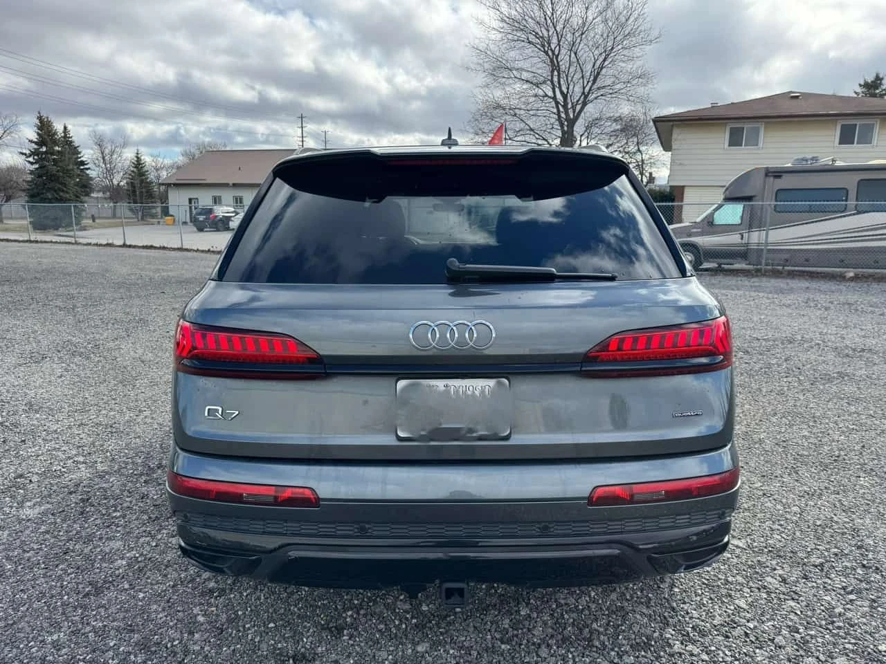 Audi Q7 Progressiv 55 TFSI quattro  CARFAX, снимка 4 - Автомобили и джипове - 53825887