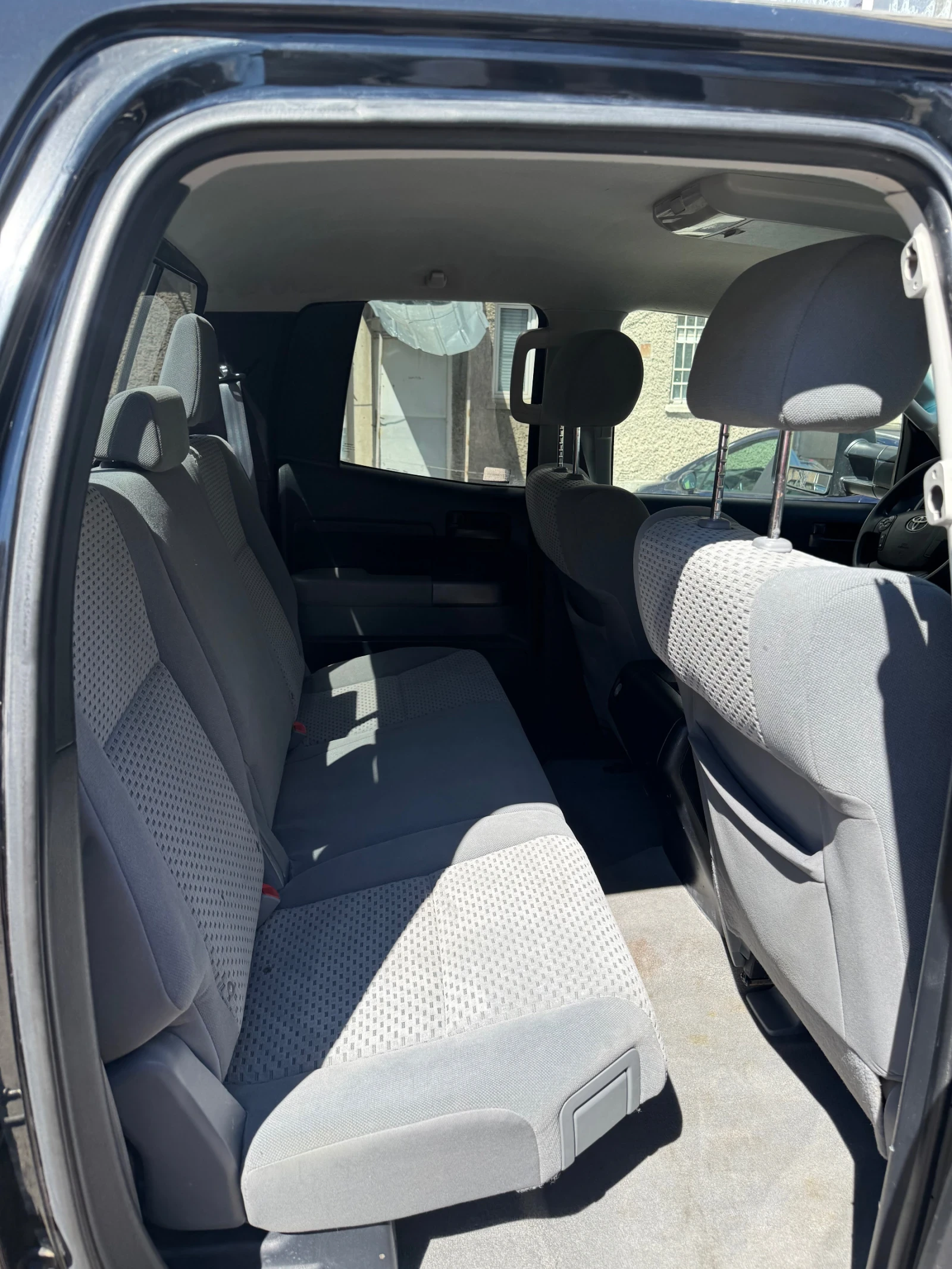 Toyota Tundra 5.7 SR5 ГАЗ ДДС, снимка 15 - Автомобили и джипове - 54112235