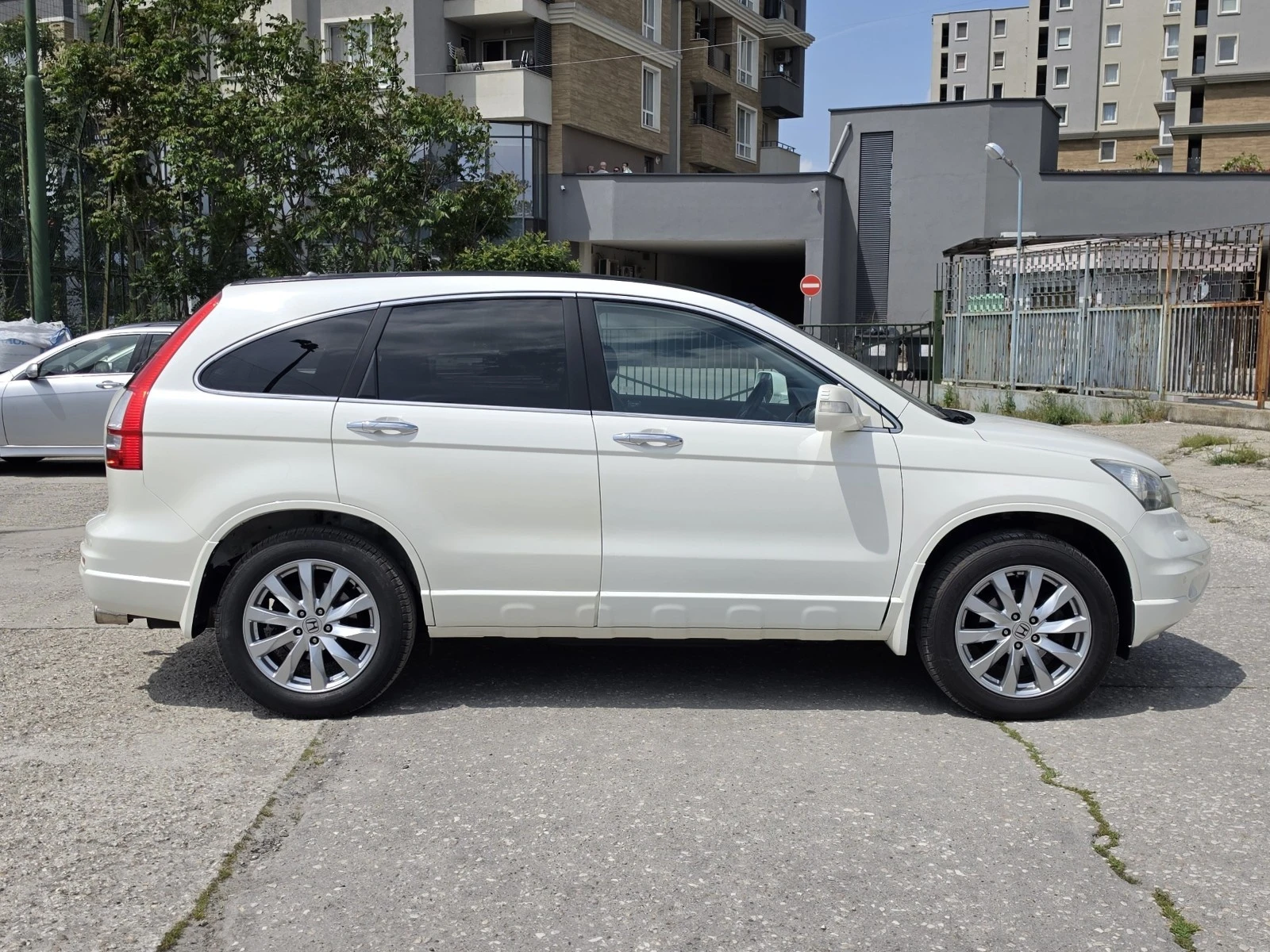 Honda Cr-v 2.0i-VTEC 4x4 Panorama ЕВРО 5, снимка 4 - Автомобили и джипове - 54565473