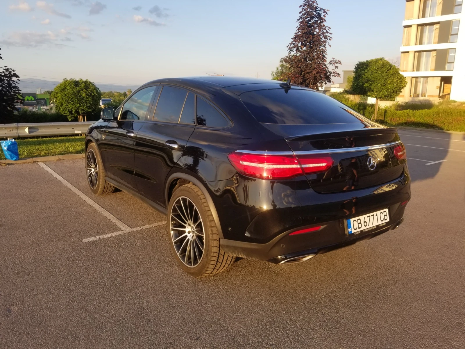 Mercedes-Benz GLE 400 400 COUPE 4MATIC, снимка 2 - Автомобили и джипове - 54718958