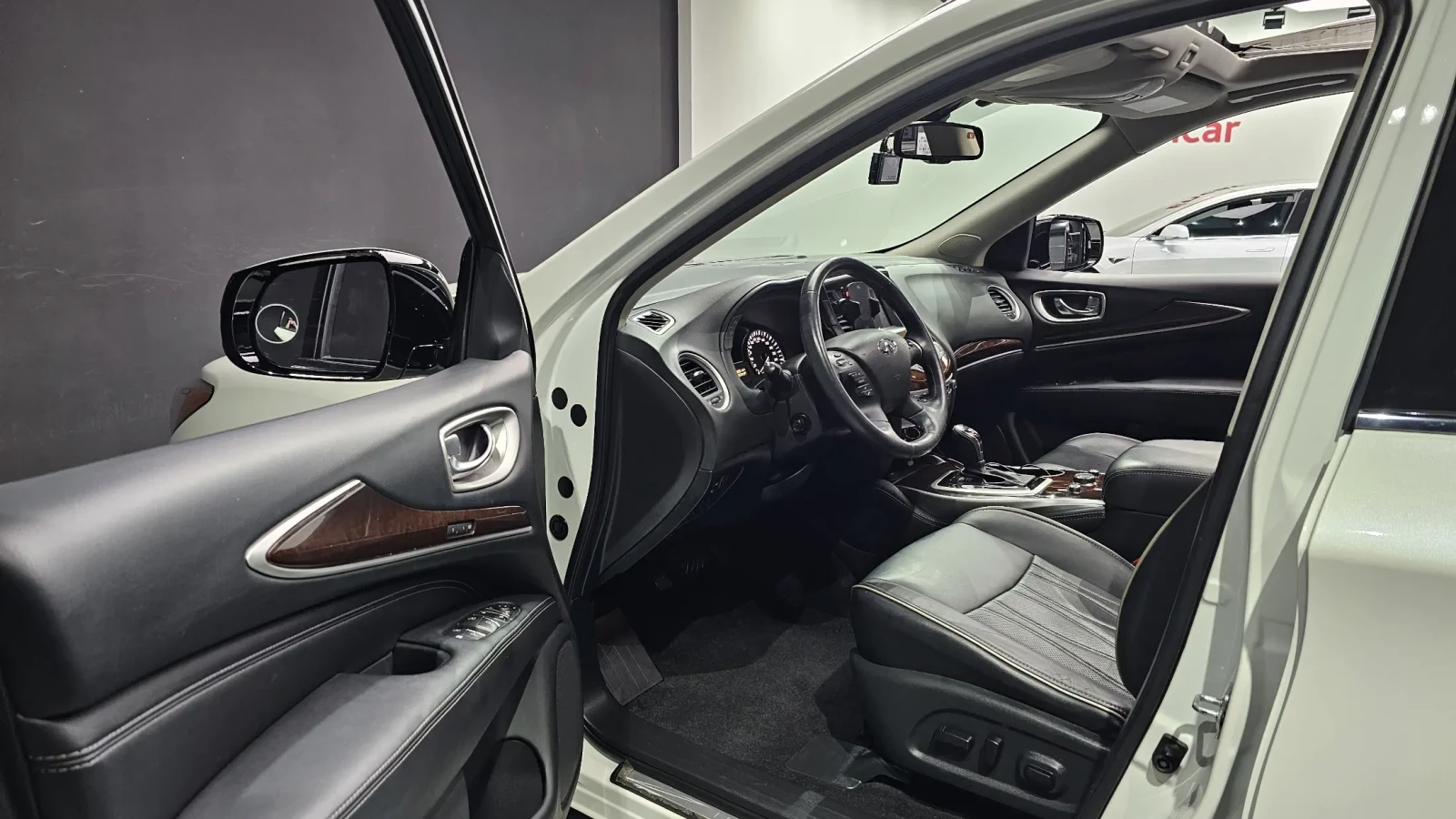 Infiniti QX60 3.5 AWD LineAssist/ Cam360/ Обдухване, снимка 9 - Автомобили и джипове - 55070689
