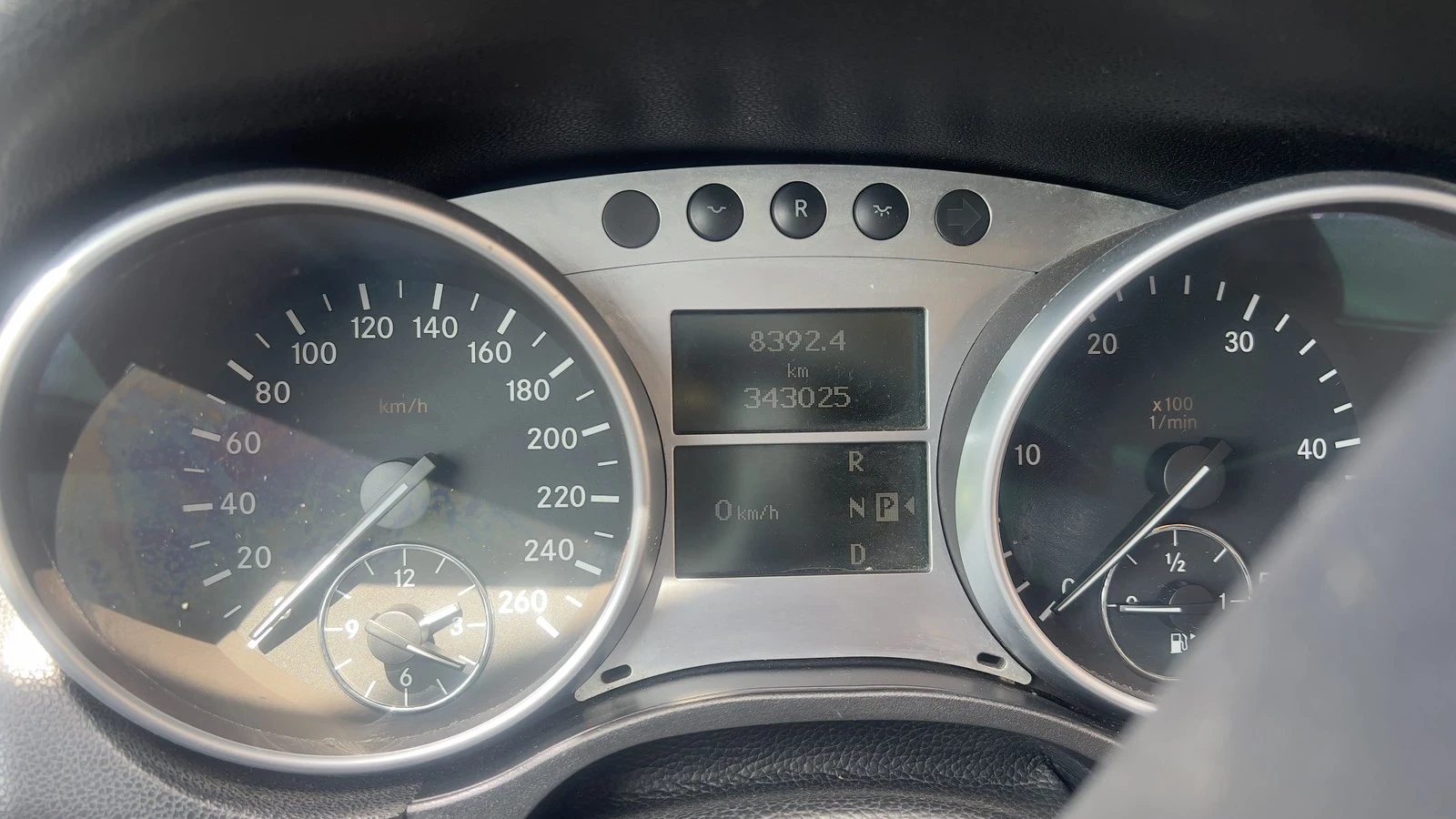 Mercedes-Benz ML 320, снимка 2 - Автомобили и джипове - 56328119