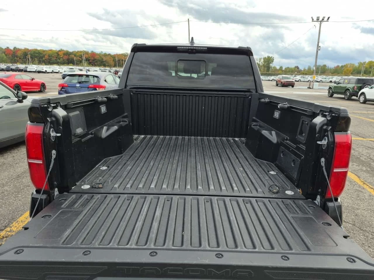 Toyota Tacoma HYBRID CREW CAB SHORT BED * CARFAX *  | Mobile.bg � ����������� 13