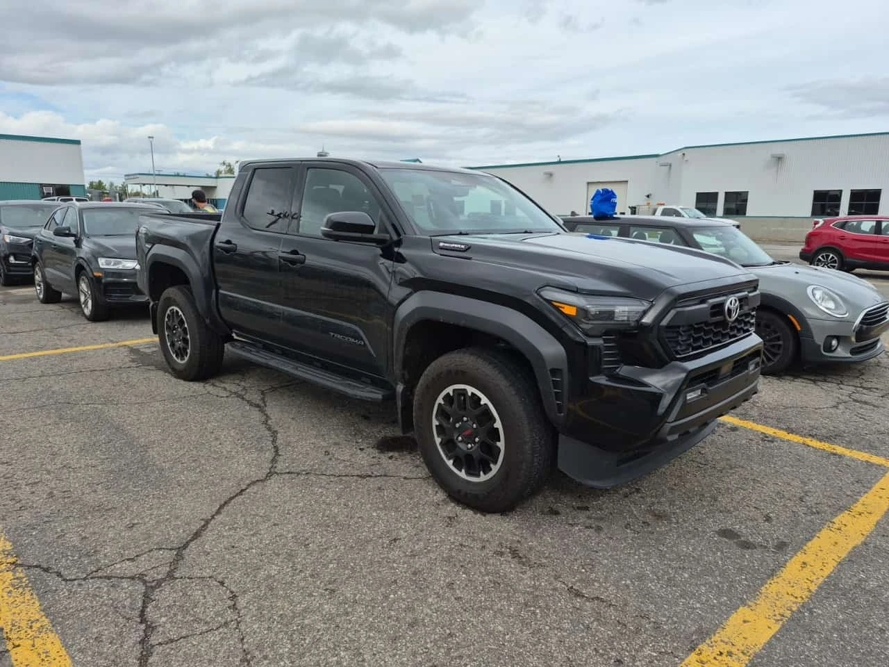 Toyota Tacoma HYBRID CREW CAB SHORT BED * CARFAX *  | Mobile.bg � ����������� 2
