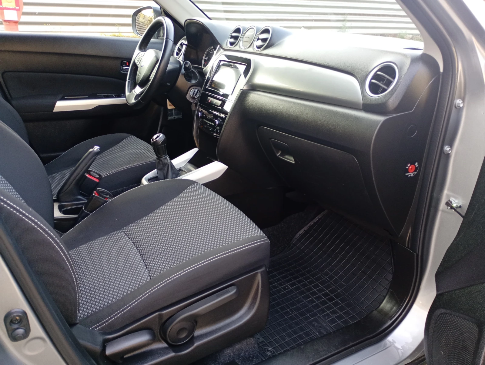 Suzuki Vitara, снимка 14 - Автомобили и джипове - 56647474