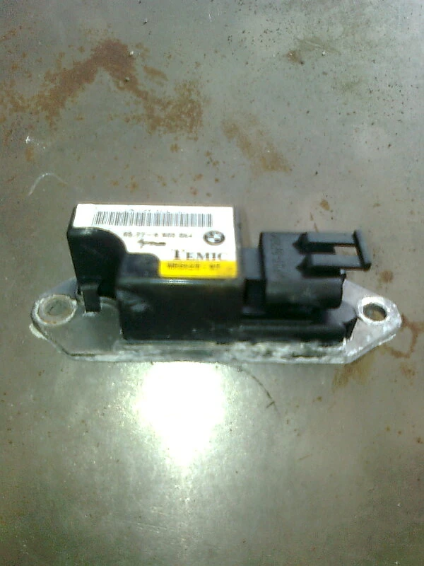 Краш сензор за БМВ 320Д Е46 