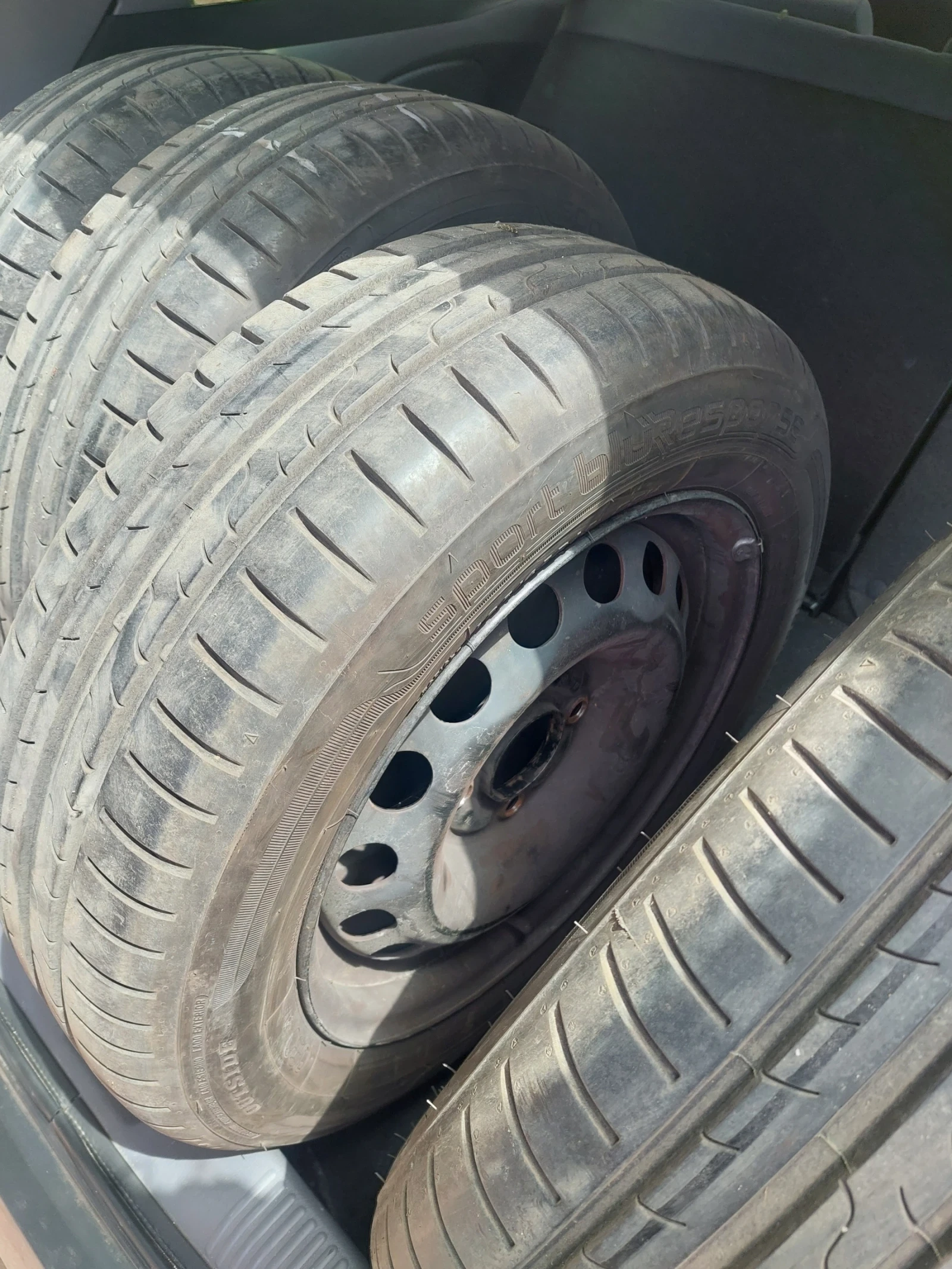 Гуми с джанти Dunlop 185/65R15, снимка 3 - Гуми и джанти - 54596296