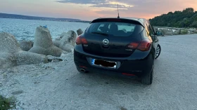 Opel Astra 1.4 140кс СЕРВИЗНА ИСТОРИЯ, снимка 8