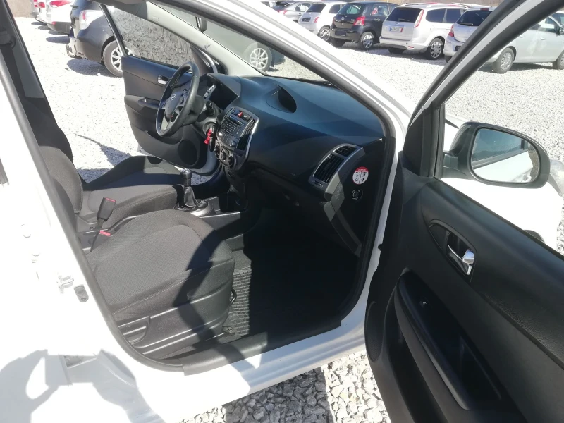 Hyundai I20 1.2i klima , снимка 13 - Автомобили и джипове - 49400780