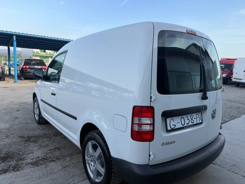 VW Caddy 1.6, снимка 7 - Автомобили и джипове - 49549646