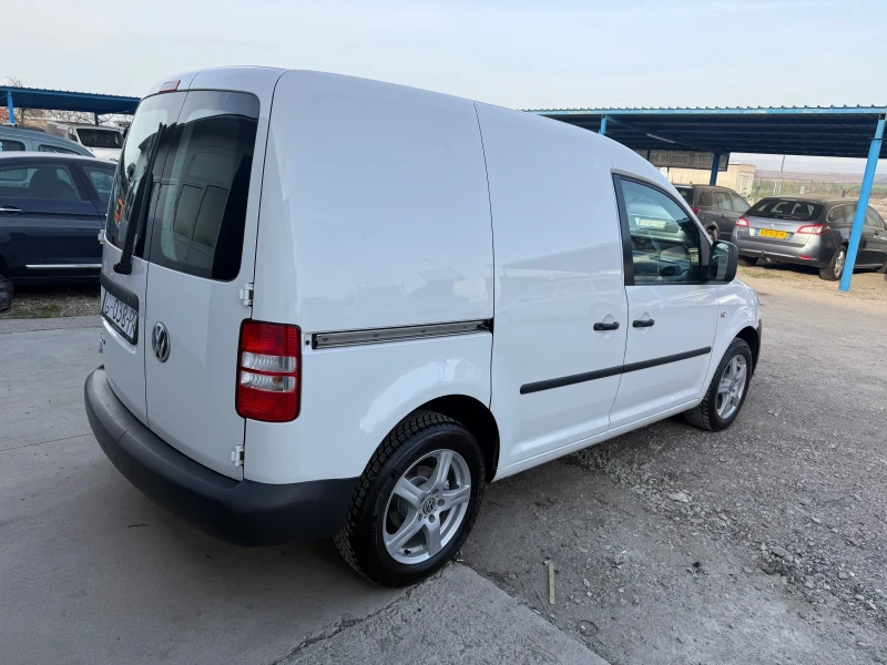 VW Caddy 1.6, снимка 5 - Автомобили и джипове - 49549646