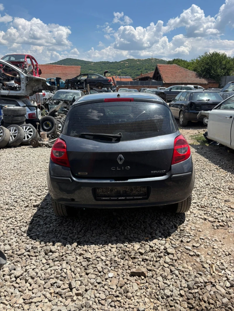 Renault Clio, снимка 5 - Автомобили и джипове - 50918889