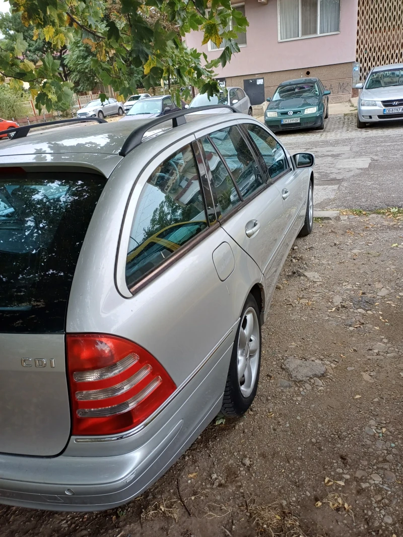 Mercedes-Benz C 220, снимка 5 - Автомобили и джипове - 52434476