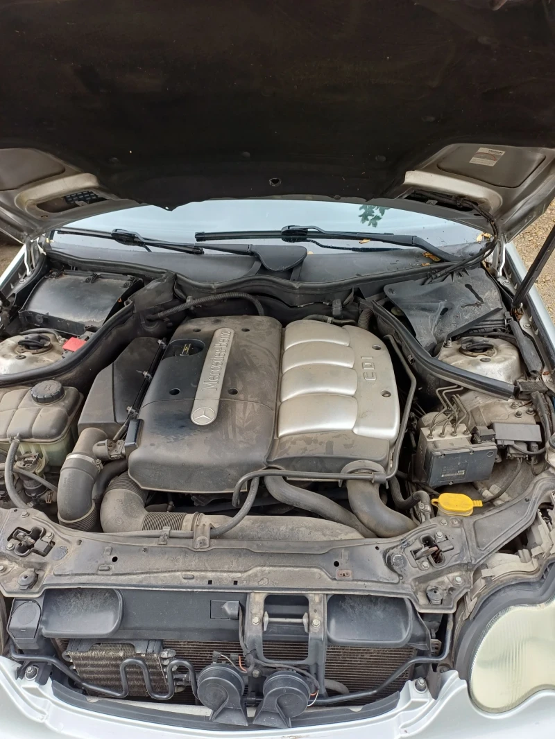 Mercedes-Benz C 220, снимка 9 - Автомобили и джипове - 52434476