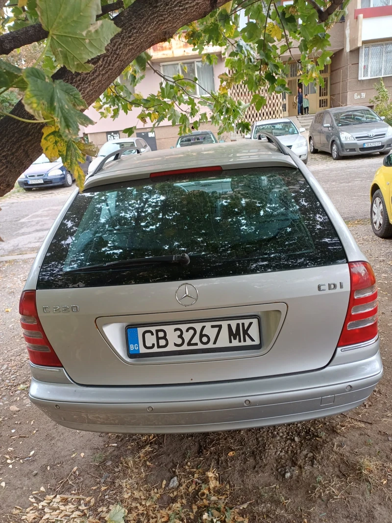 Mercedes-Benz C 220, снимка 4 - Автомобили и джипове - 52434476