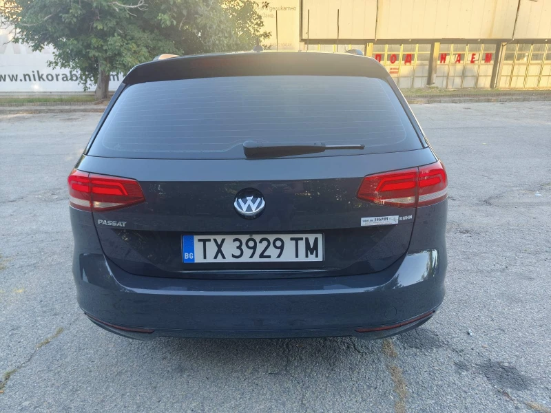 VW Passat 2.0 TDI, снимка 8 - Автомобили и джипове - 53052471