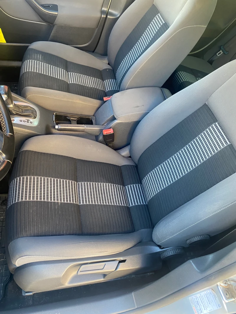 VW Golf 1.9tdi 7-DSG TOP!!!, снимка 9 - Автомобили и джипове - 52831137