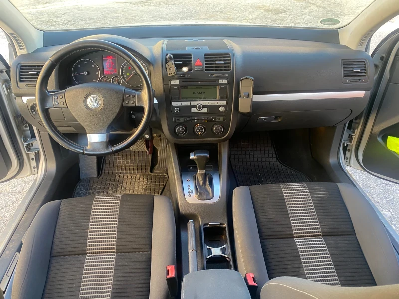 VW Golf 1.9tdi 7-DSG TOP!!!, снимка 11 - Автомобили и джипове - 52831137