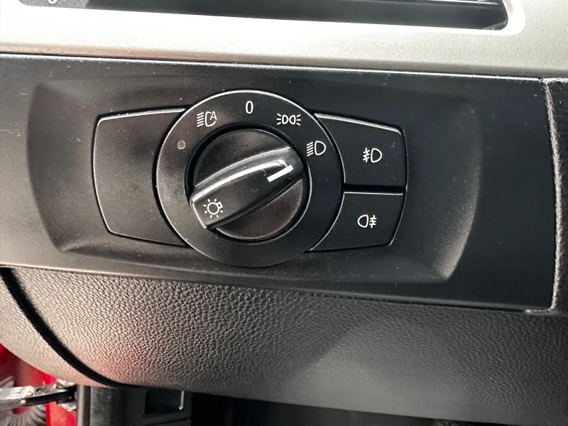 BMW 320 НАВИГАЦИЯ/ПОДГРЕВ/ЛЮК/163/КСЕНОН, снимка 15 - Автомобили и джипове - 53088412