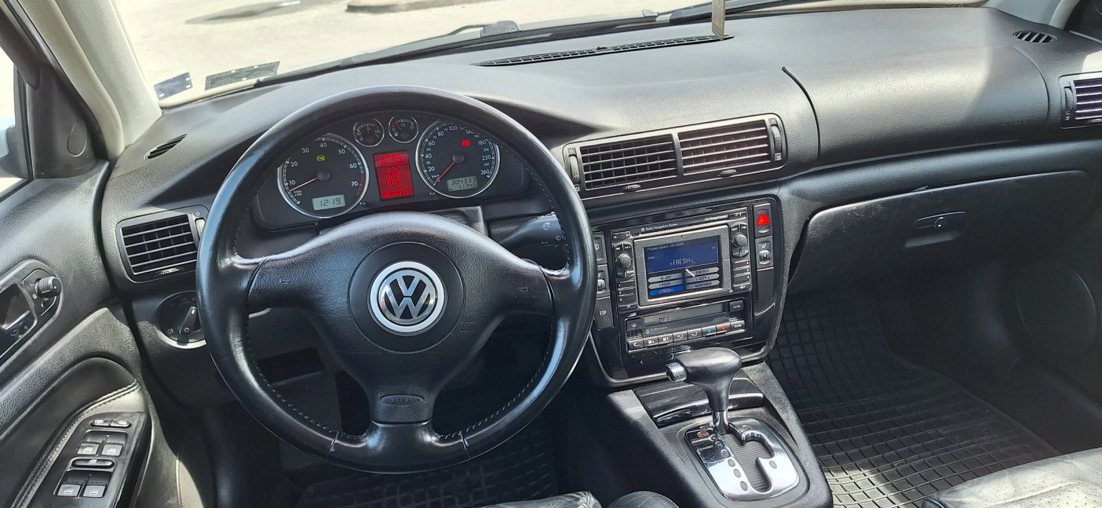 VW Passat 5.5 - изображение 6