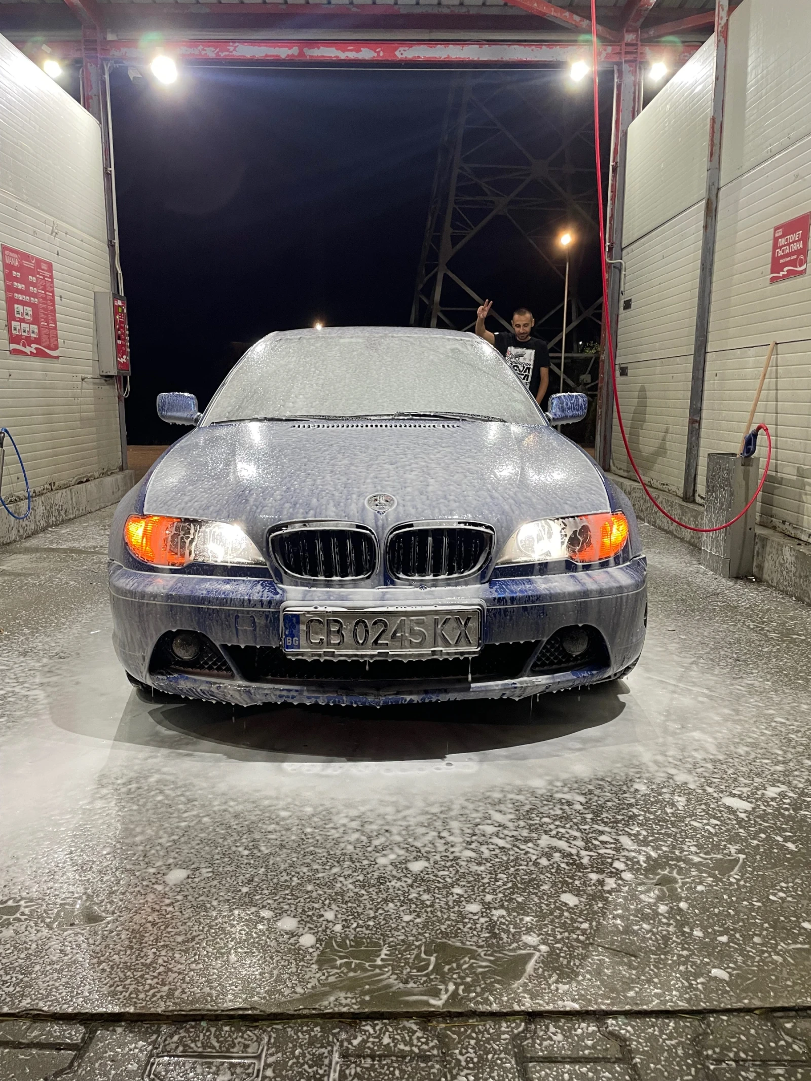BMW 320  - изображение 8