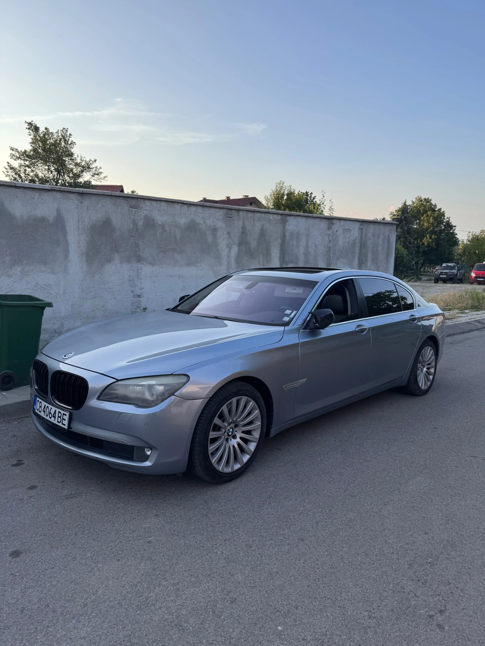 BMW 750 465кс Евро 5В Long - изображение 2