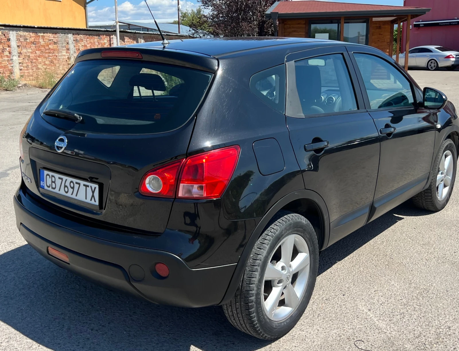 Nissan Qashqai 2.0 LPG 6ск. - изображение 5