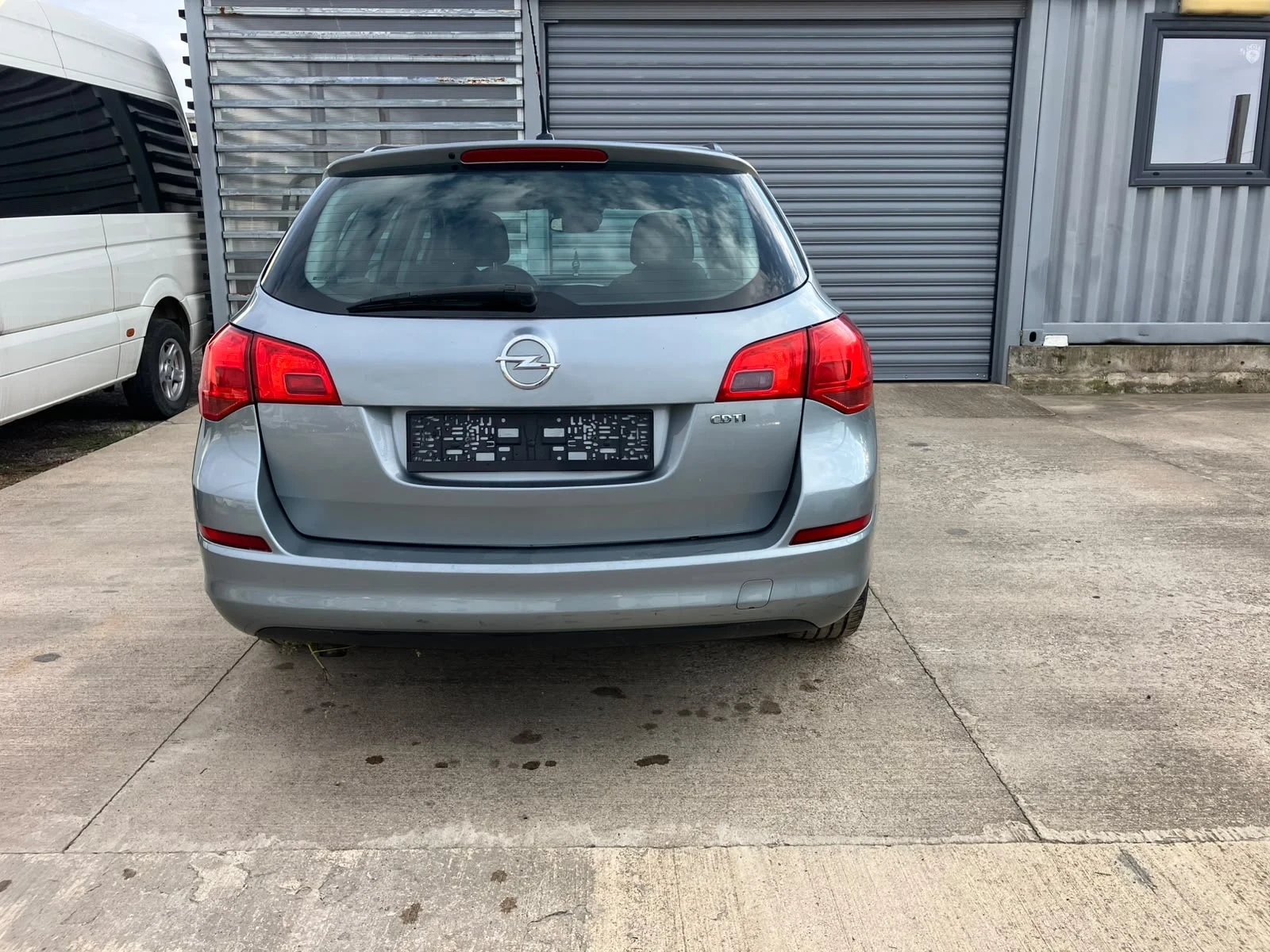 Opel Astra 1.7 CDTI, снимка 7 - Автомобили и джипове - 51366360