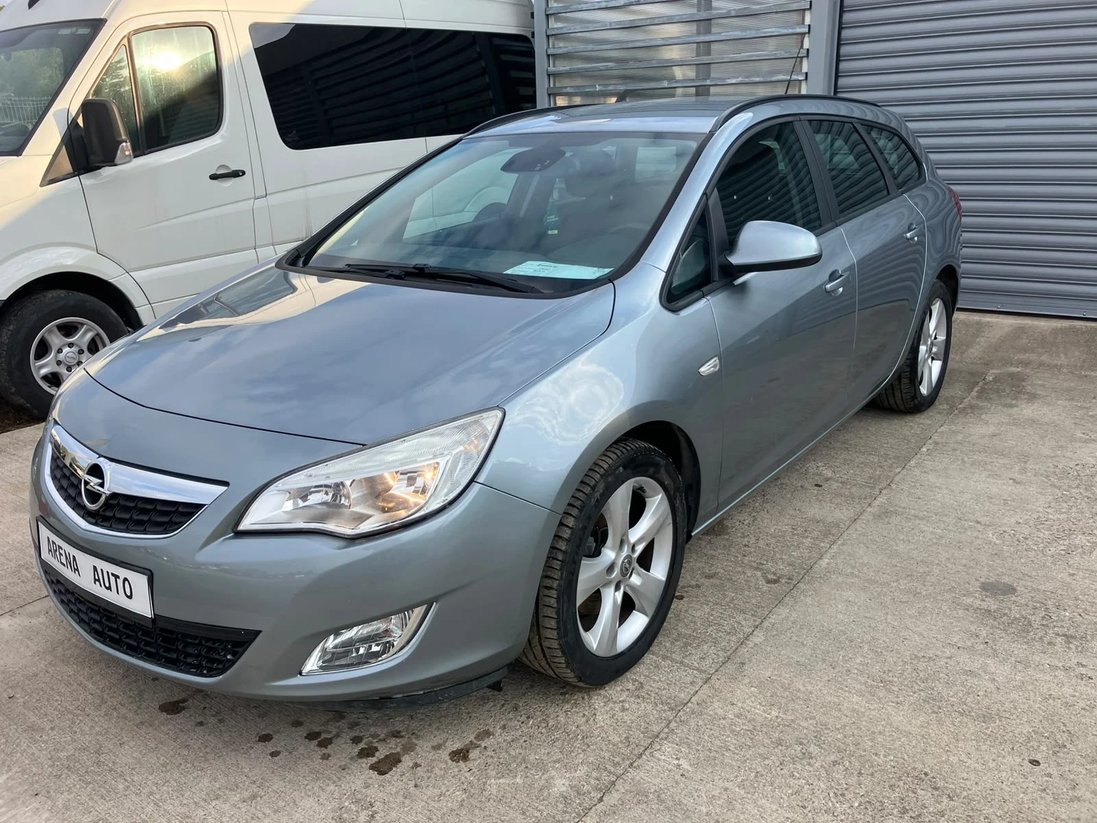 Opel Astra 1.7 CDTI, снимка 2 - Автомобили и джипове - 51366360