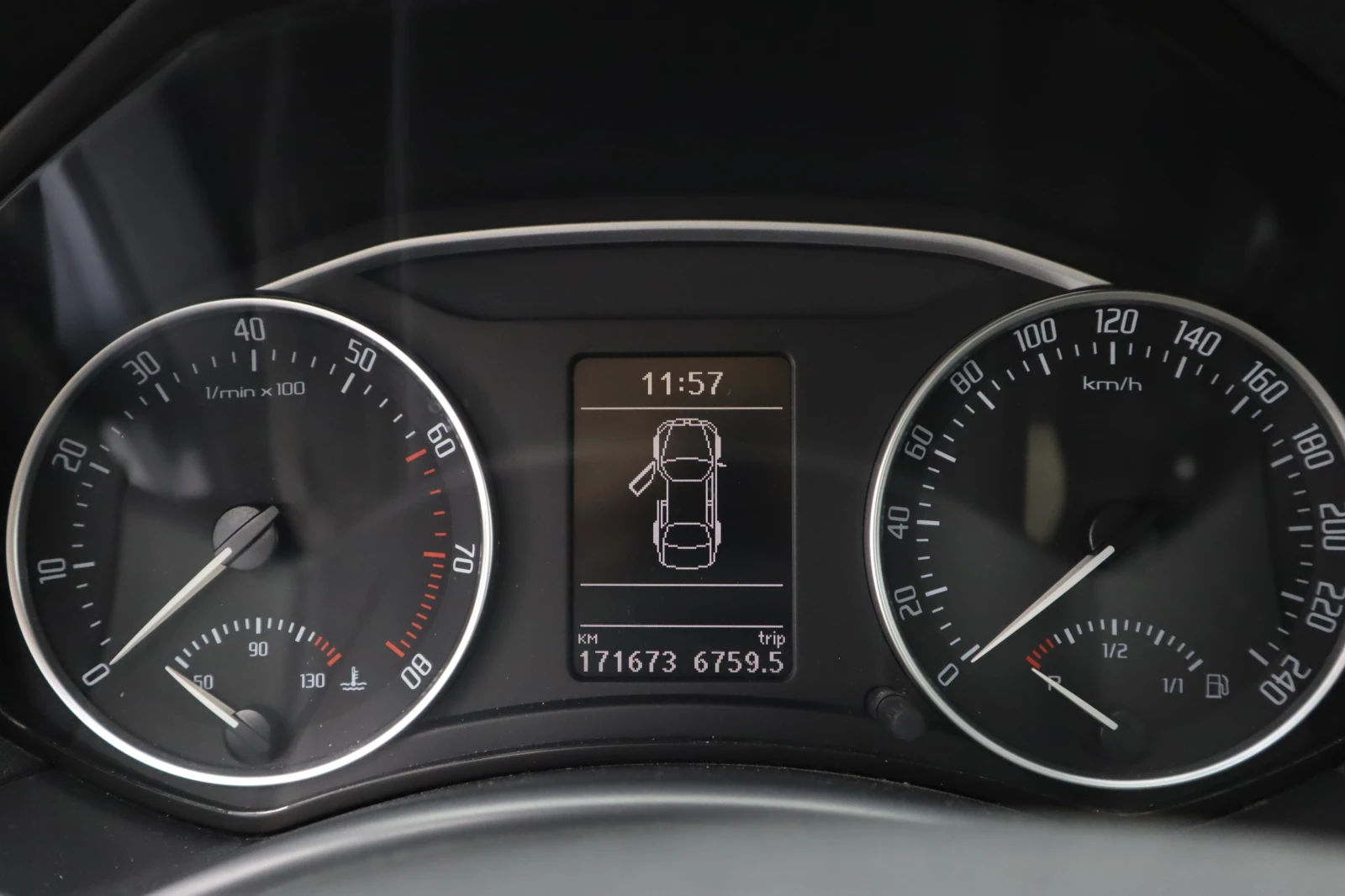 Skoda Octavia 1.4 TSI  | Mobile.bg — изображение 14