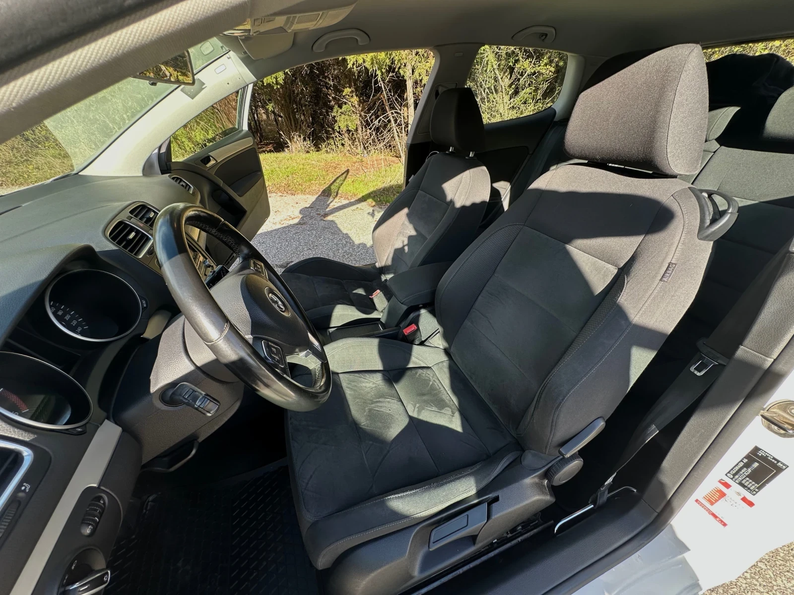 VW Golf 1.6 TDI Highline - изображение 8