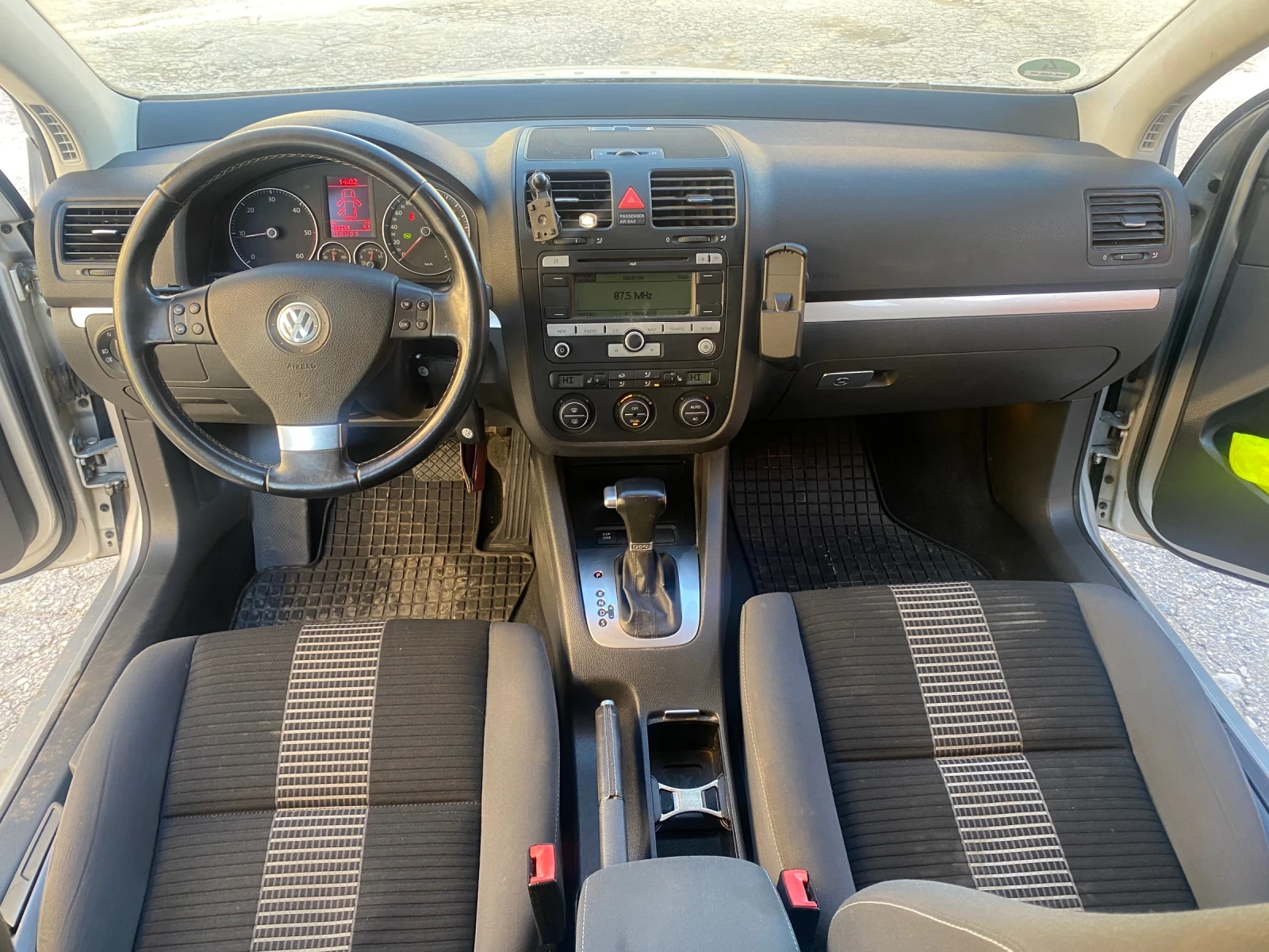 VW Golf 1.9tdi 7-DSG TOP!!! | Mobile.bg � ����������� 11