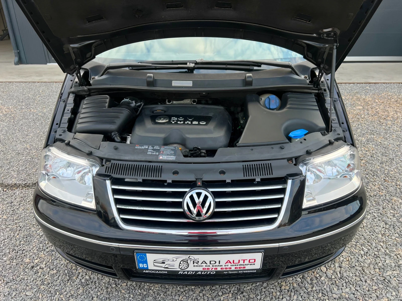 VW Sharan 1.8T Бензин ШВЕЙЦАРИЯ, снимка 6 - Автомобили и джипове - 53982011