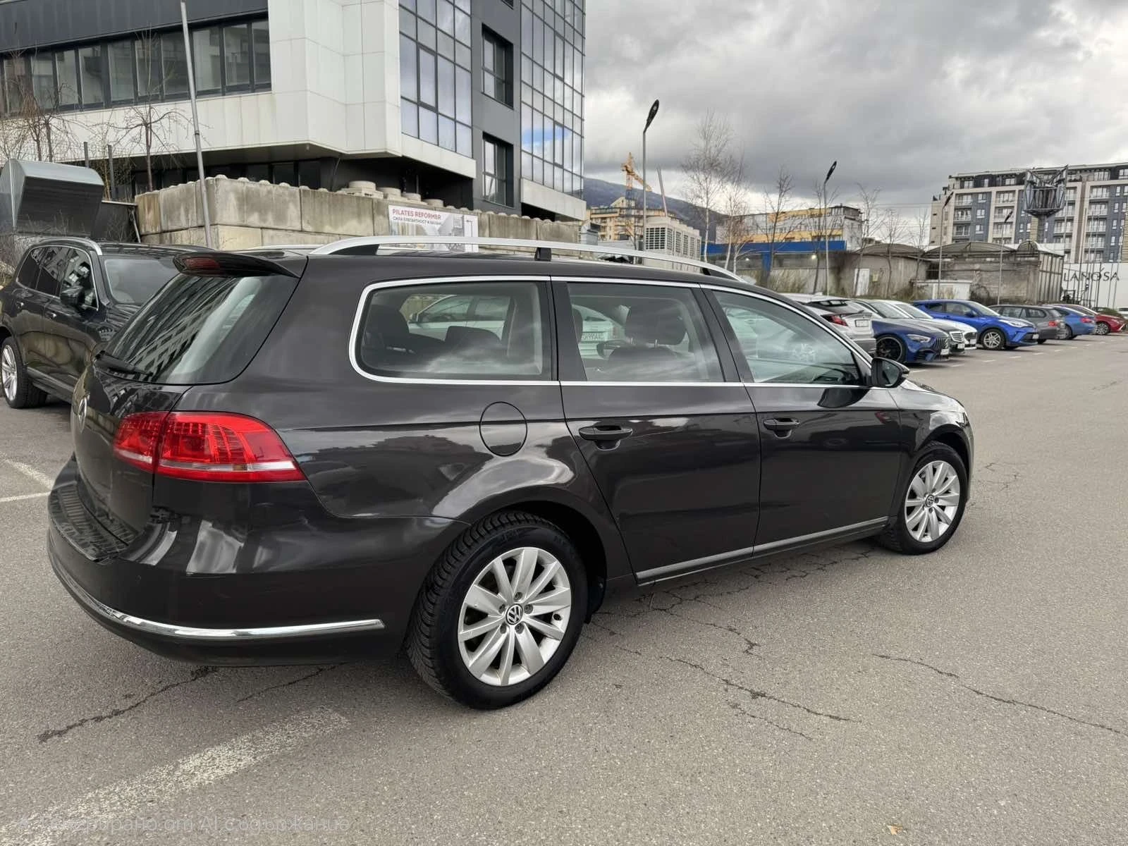 VW Passat 2.0TDI, снимка 2 - Автомобили и джипове - 54106186