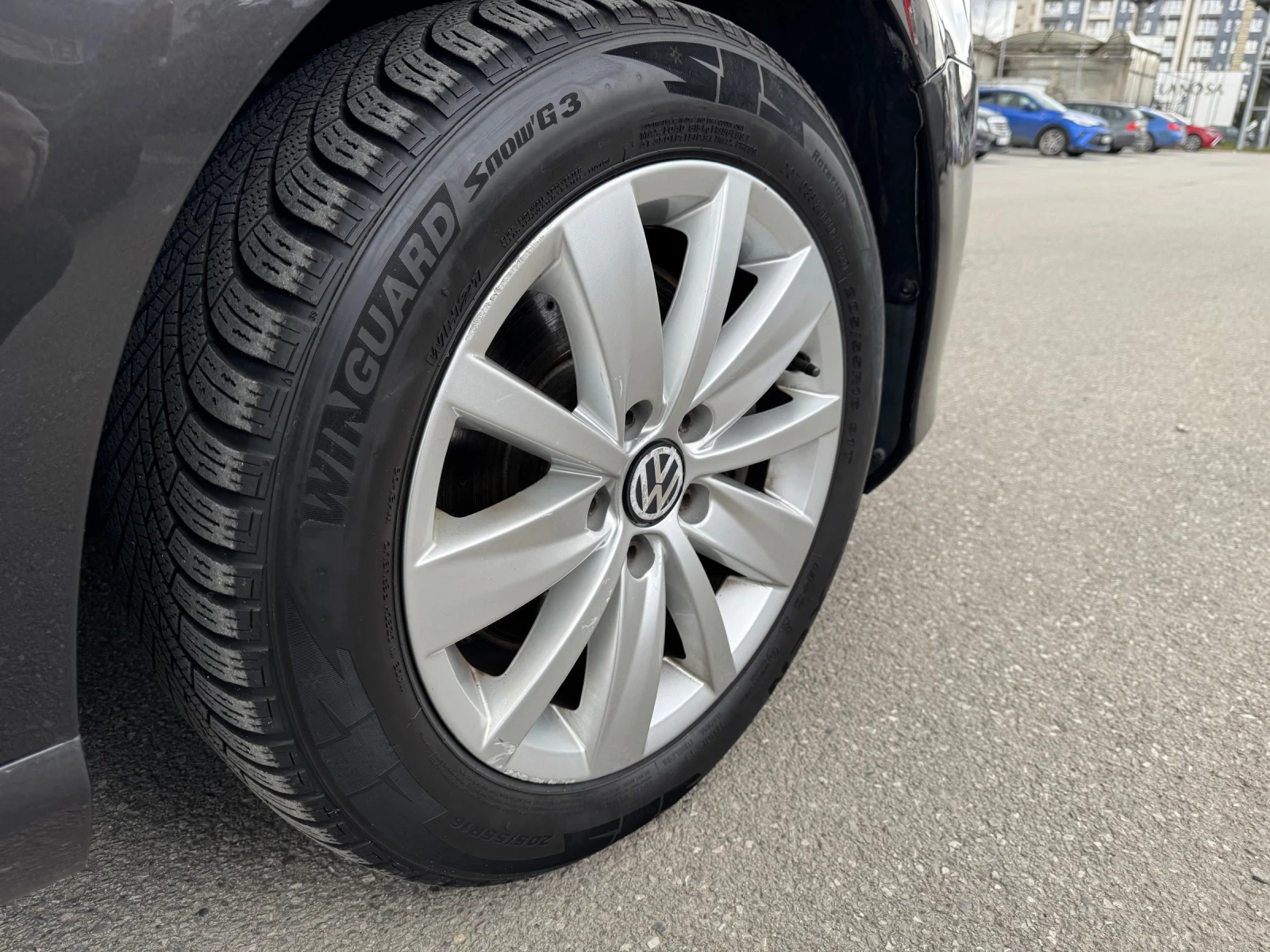 VW Passat 2.0TDI, снимка 16 - Автомобили и джипове - 54106186