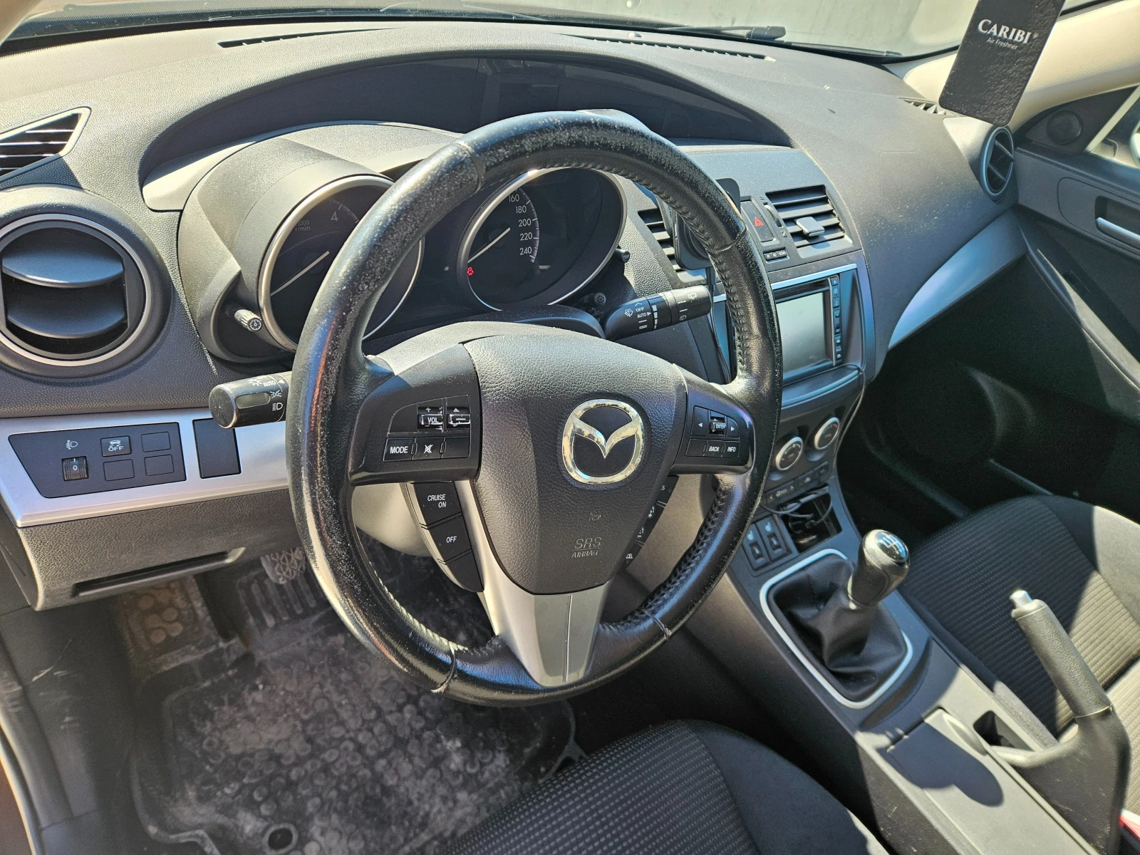 Mazda 3, снимка 6 - Автомобили и джипове - 54140639