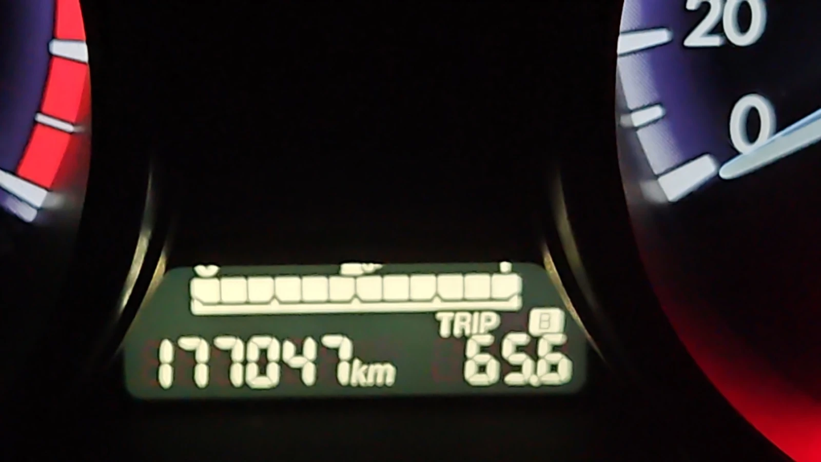 Mazda 3, снимка 9 - Автомобили и джипове - 54140639