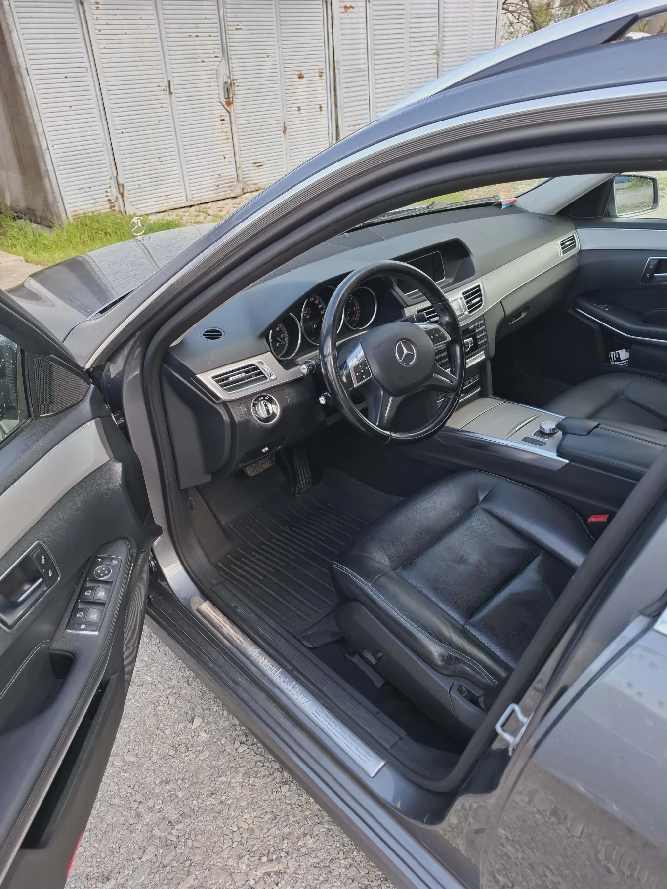 Mercedes-Benz E 200 2.2 CDI, снимка 6 - Автомобили и джипове - 54408520