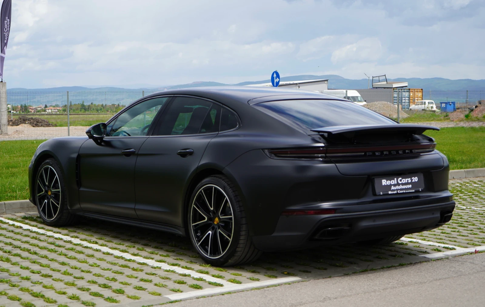 Porsche Panamera 4* 3.0 V6* BOSE* HEAD UP* 360CAM* 21* Air, снимка 4 - Автомобили и джипове - 54519988