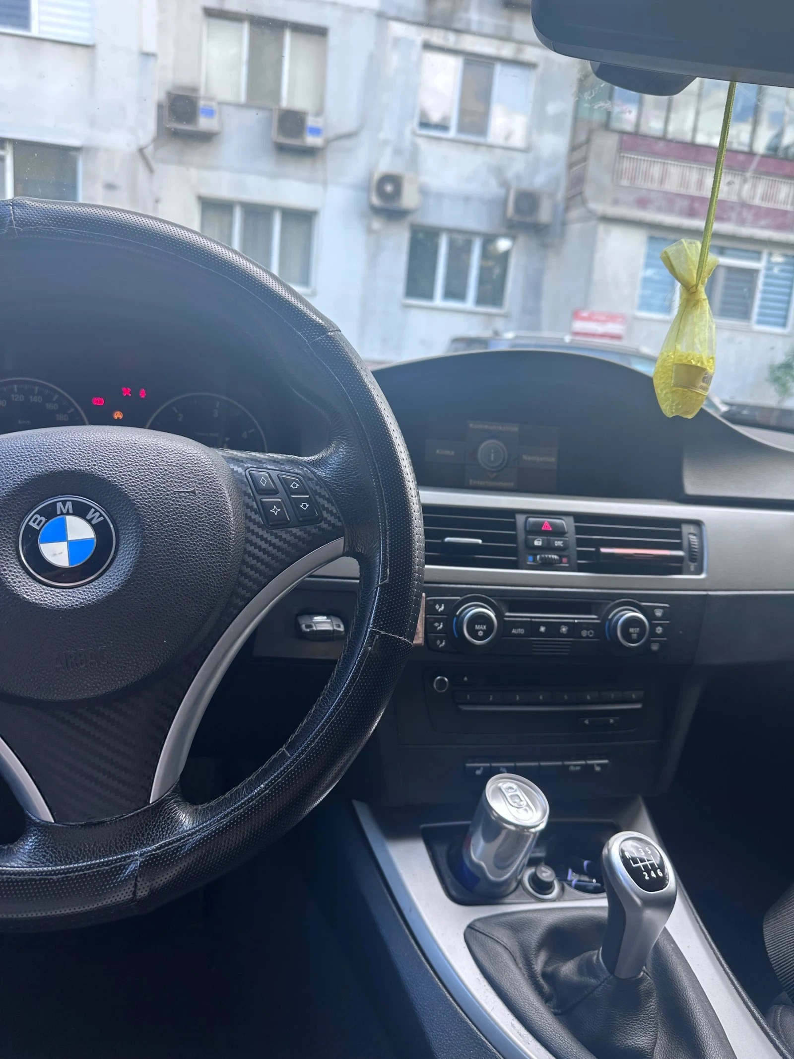 BMW 320, снимка 8 - Автомобили и джипове - 54702549