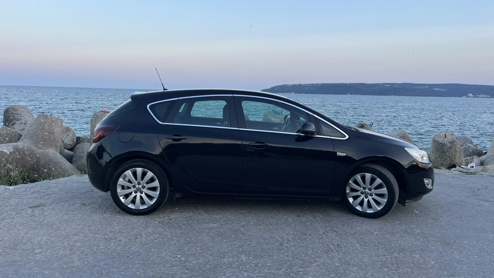 Opel Astra 1.4 140кс СЕРВИЗНА ИСТОРИЯ, снимка 10 - Автомобили и джипове - 55351801