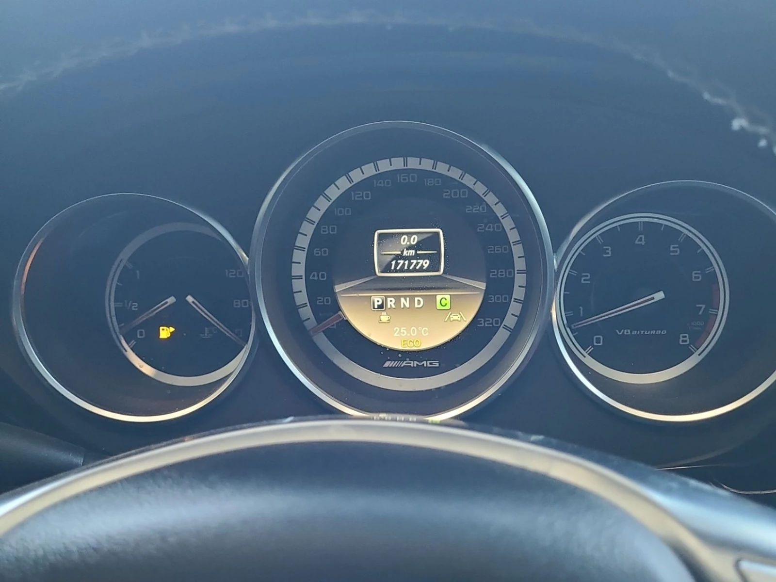 Mercedes-Benz CLS 63 AMG КОЖА* ПОДГРЕВ* ШИБИДАХ* CARBON* NAVI* , снимка 9 - Автомобили и джипове - 55571627