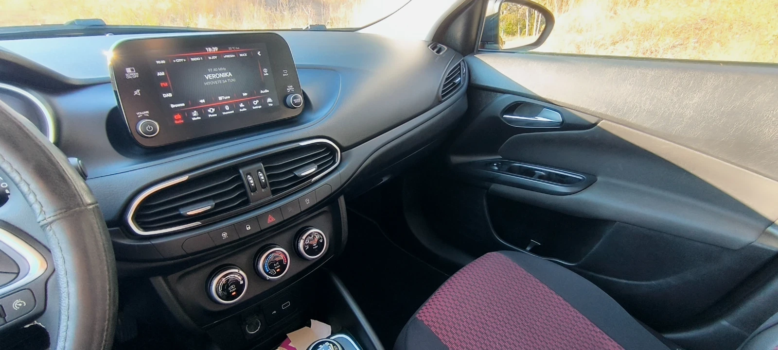 Fiat Tipo Cross- АГУ, снимка 5 - Автомобили и джипове - 55645012