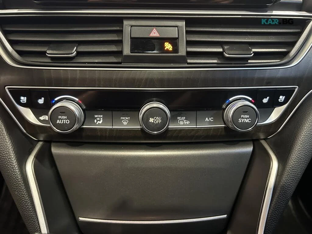 Honda Accord  * АвтоКредит * (ЦЕНА ДО БГ), снимка 13 - Автомобили и джипове - 56225506