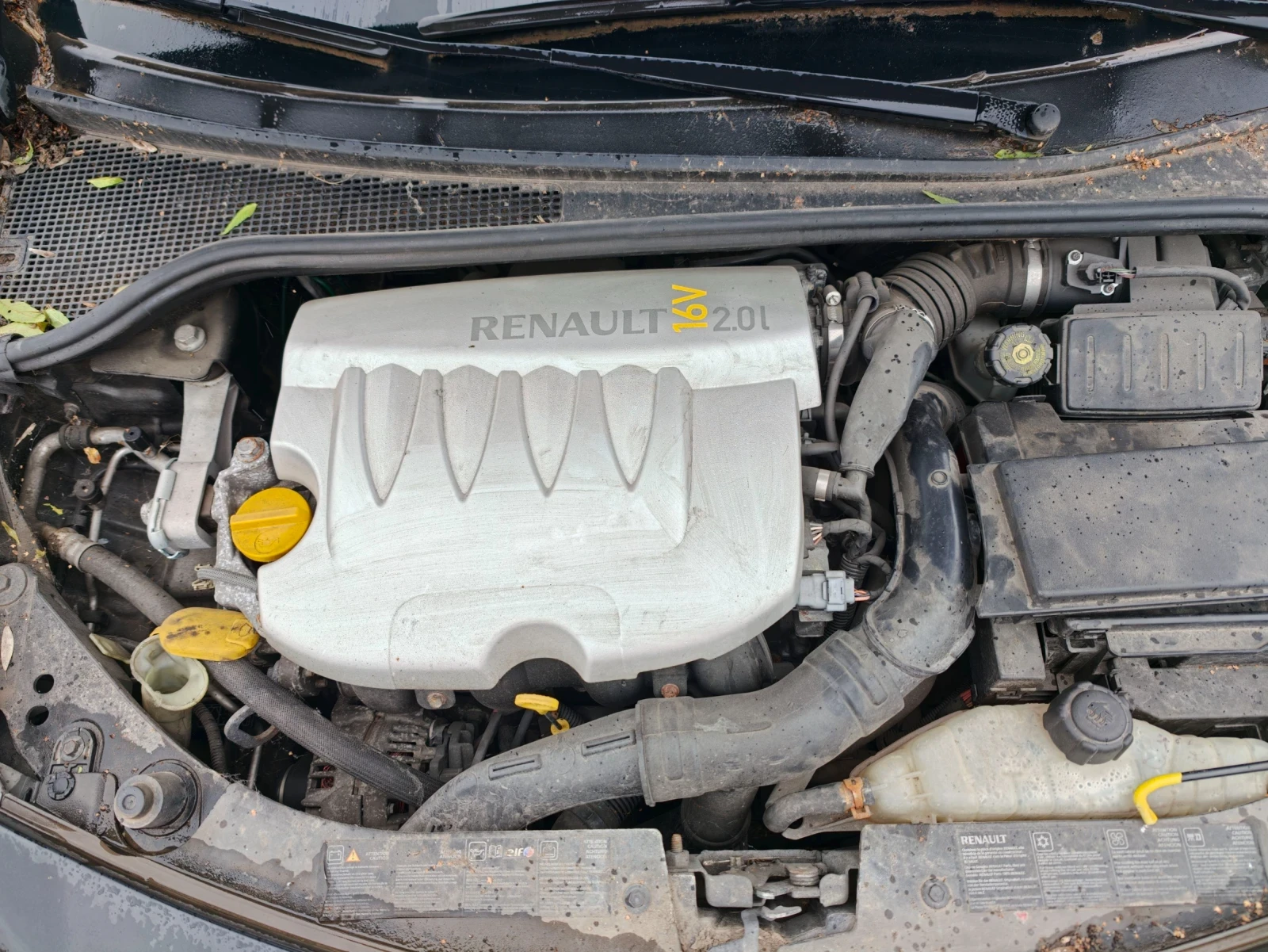 Renault Clio 2.0 139 Xenon Climatronic, снимка 10 - Автомобили и джипове - 56475621