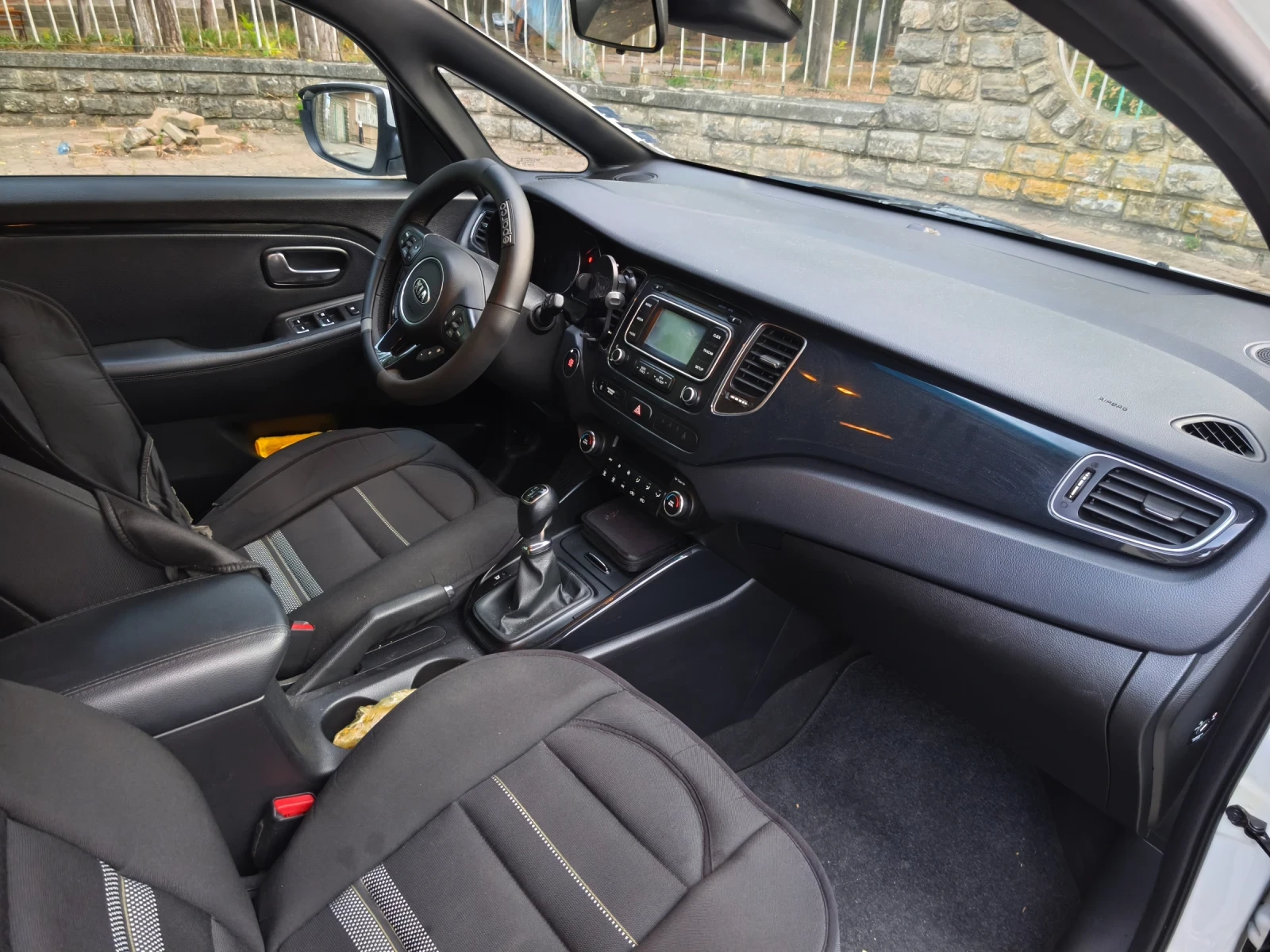 Kia Carens CRDI, снимка 10 - Автомобили и джипове - 56557626