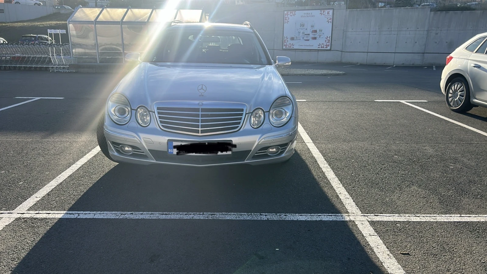 Mercedes-Benz E 220, снимка 6 - Автомобили и джипове - 56639141