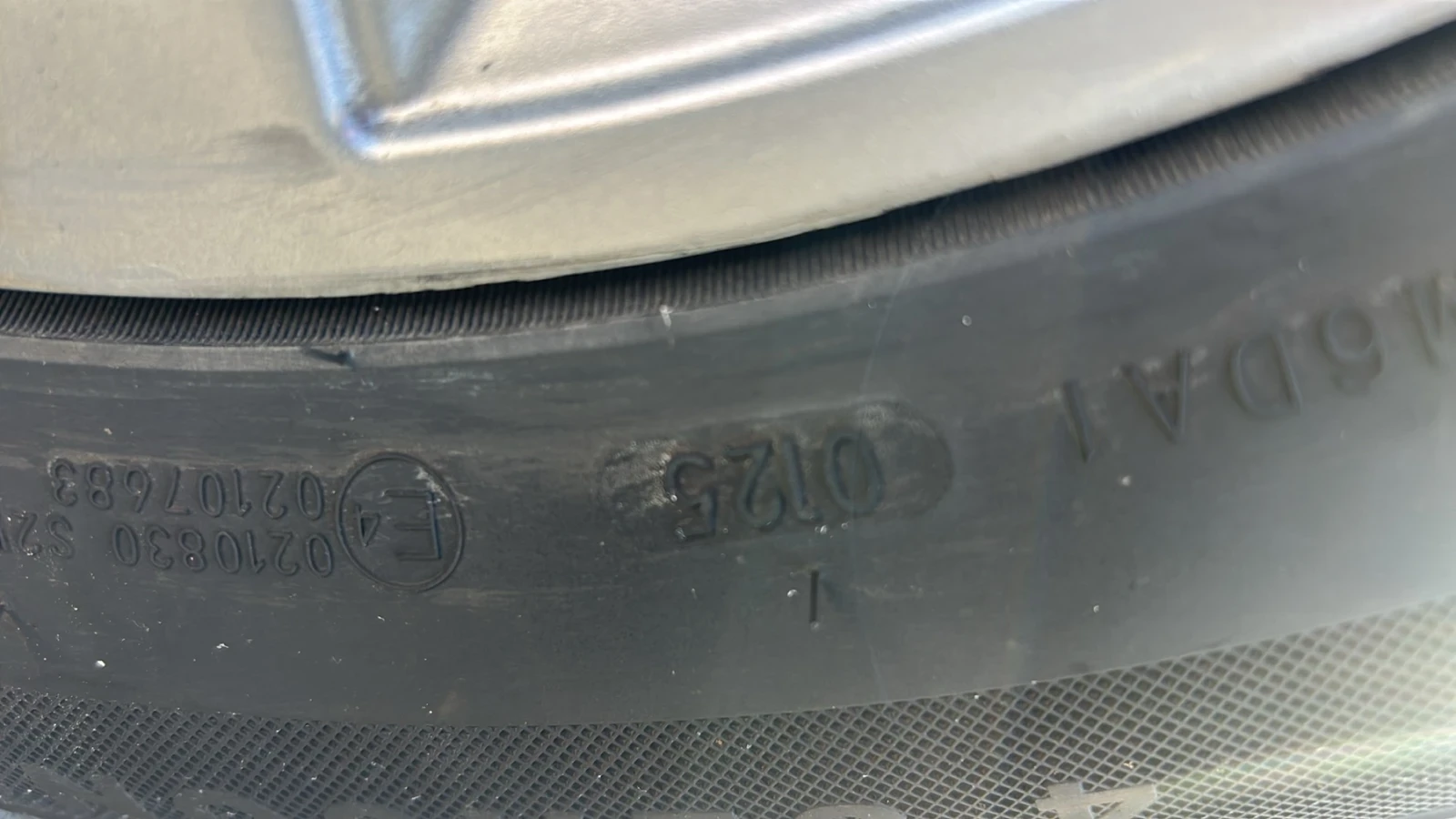 Mercedes-Benz E 220, снимка 11 - Автомобили и джипове - 56639141