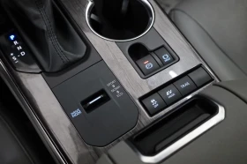 Toyota Highlander HEV/EXECUTIVE/243HP/7S./CAM/ACC/JBL/MEMO/AMBI/731f - 90399 лв. - 53673135 11
